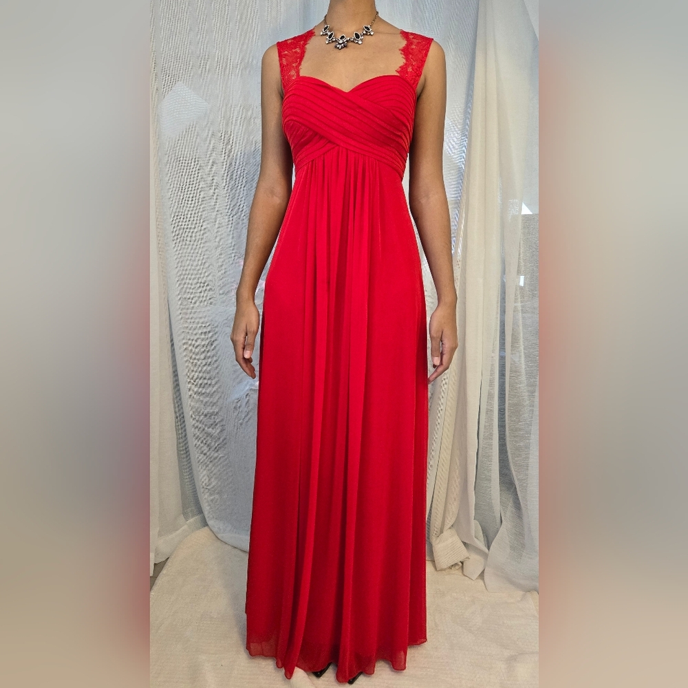 MAY QUEEN COUTURE ❤️Red Ruched Empire Waist Halter Gown with Lace Straps Size 10